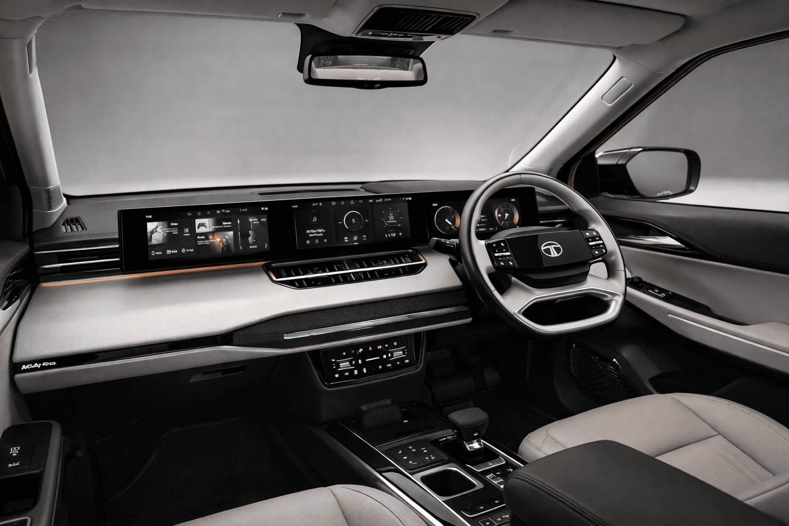 Cover Image for Tata Sierra Interior, Space & Features Review (2025)